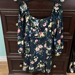 NWT MEDIUM TALL Abercrombie Dress